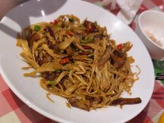 -俭朴菜(鲁磨路店)