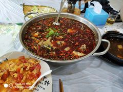 -余家庄肥肠鱼地方汤锅(银杏大道店)