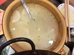 -富正毅三下锅·湘西韵味(天门山索道店)