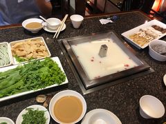 -皇城老妈·大连海鲜火锅(港湾店)