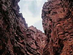 -天山神秘大峡谷