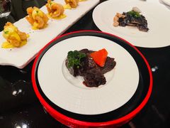 江南酥小牛-运·中餐厅(成都华尔道夫酒店)