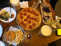 玛格丽特披萨-COMMUNE幻师(上邦百汇城店)