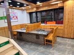 -屯老二农家铁锅炖·行业领军者(梅江店)