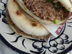 -秦香陕西食府(华贸天地店)