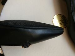 -京伟修鞋洗鞋奢侈品皮具护理店