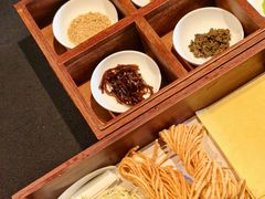 -鲁采LU STYLE(新天地店)