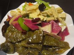 -聚首堂·特色小吃·肘子(什刹海德胜门店)