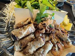 越式手卷拼盘-大头虾越式风味餐厅(光明广场店)