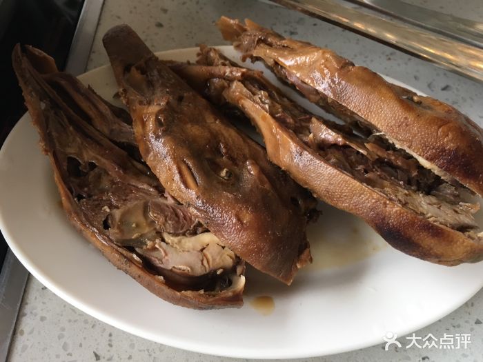 苗颖竹荪鹅(顺义店)卤鹅头图片 - 第1张