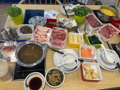 -杨老板·海鲜集市火锅·鲜切牛肉(中防万宝店)