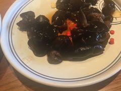 -云海肴·汽锅鸡·云南菜(天山百盛优客店)