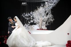 点击看大图 -三色锦婚礼定制