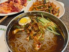 -韩风烤牛肉冷面店