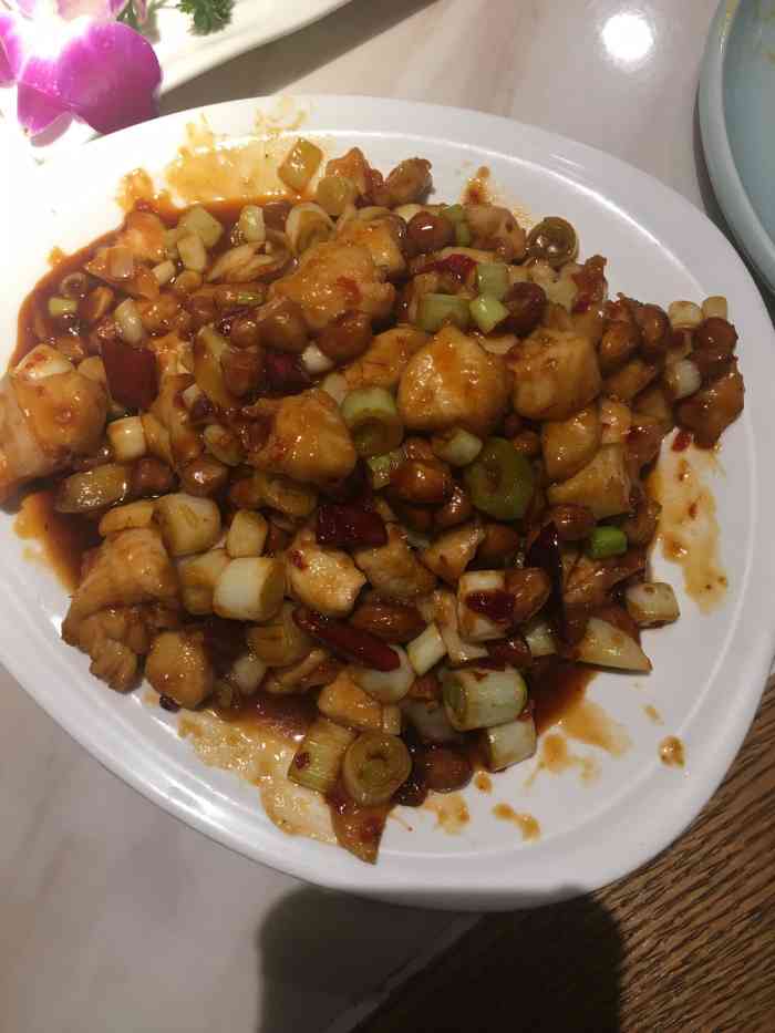 柳林烤鸭店(甘家口店)-"甘家口大厦六楼都是餐饮,正赶上饭点儿,找.