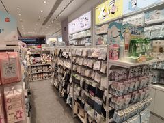 -名创优品(山东青岛华润万象城店)