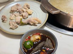 -喃喃椰·糟粕醋·椰子鸡火锅(七堡花园店)