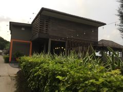 -Baan Ploy Samed Restaurant ร้านอาหารบ้านพลอยเสม็ด