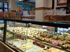 面包甜点陈列柜-味多美(民星路店)