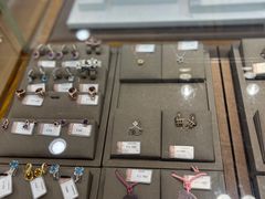 -品真阁华夏典当行(四通桥店)