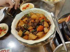 牛腩焖萝卜-尚竹阁冬瓜盅·18年地标美食(平洲店)