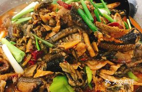 Stewed Eel with Songzi Salted Vegetable