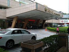 -广东大厦酒店(广州北京路步行街纪念堂地铁站店)