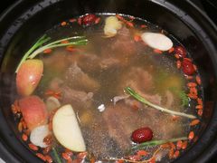 -三不牛腩(宾虹路店)
