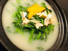 上汤时蔬-维园悦谱·海派家常菜(乌鲁木齐南路店)