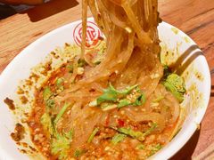 -万记麻辣烫国展总店
