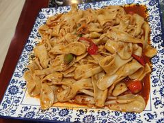 辣白菜炒猫耳朵-后卫寨猫耳朵(后卫寨店)