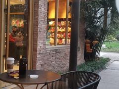 露天位-星巴克(人民公园店)