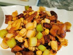 宫保鸡丁-披云云小馆·味道江湖(姚家园万象汇店)