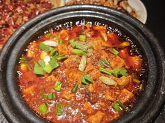 -万重锦·人文川菜馆(骡马市店)