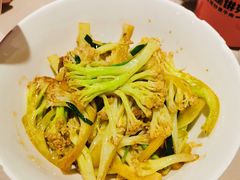 有机花菜-辣可可·小炒黄牛肉(皇庭广场店)
