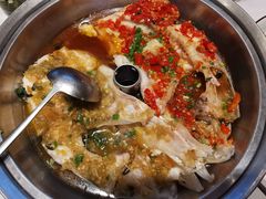 剁椒鱼头-老湘亲·品鉴湘菜(蔡塘爱琴海店)