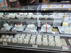 -红宝石·鲜奶小方·海派西点房(南丹店)