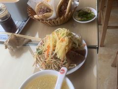 -闫家驴肉老店(华电一校店)