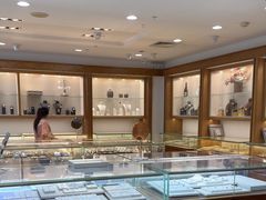 -品真阁华夏典当行(四通桥店)