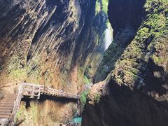 -龙水峡地缝景区