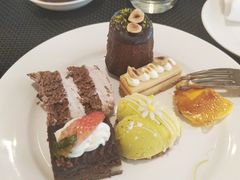 -圣丰索菲特·2 On 988 Café 自助餐厅
