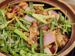 -胡须佬鸡煲四季火锅店(石厦西村直营店)