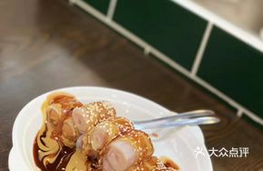 Secret Sauce Rice Noodle Roll