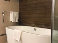 -青岛海尔洲际酒店