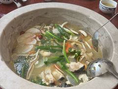 -姚记抚仙湖石锅鱼庄