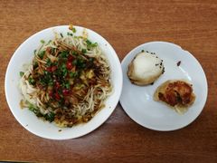 -老字号眼镜子煎包汤包店