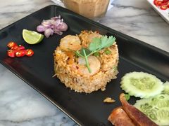 冬阴功炒饭-邢泰记