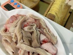 -洪氏嗨捞·广东猪肚鸡·椰子鸡火锅(西咸万象城店)