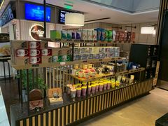 零售区-星巴克(浦东机场T2到达店)