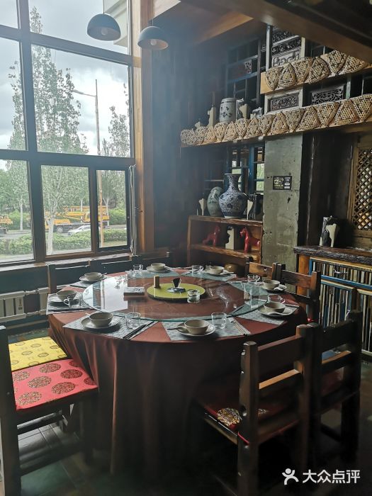 一桶江山餐厅(松北店)包厢图片